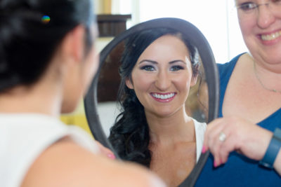 Glam makeup artist